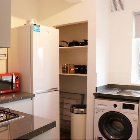 Modern Newgate Apartments - Kingsbury Underground, All Local Amenities On Your Doorstep Harrow Buitenkant foto