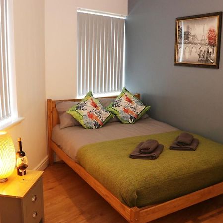 Modern Newgate Apartments - Kingsbury Underground, All Local Amenities On Your Doorstep Harrow Buitenkant foto