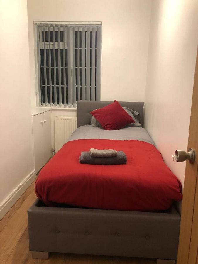 Modern Newgate Apartments - Kingsbury Underground, All Local Amenities On Your Doorstep Harrow Buitenkant foto